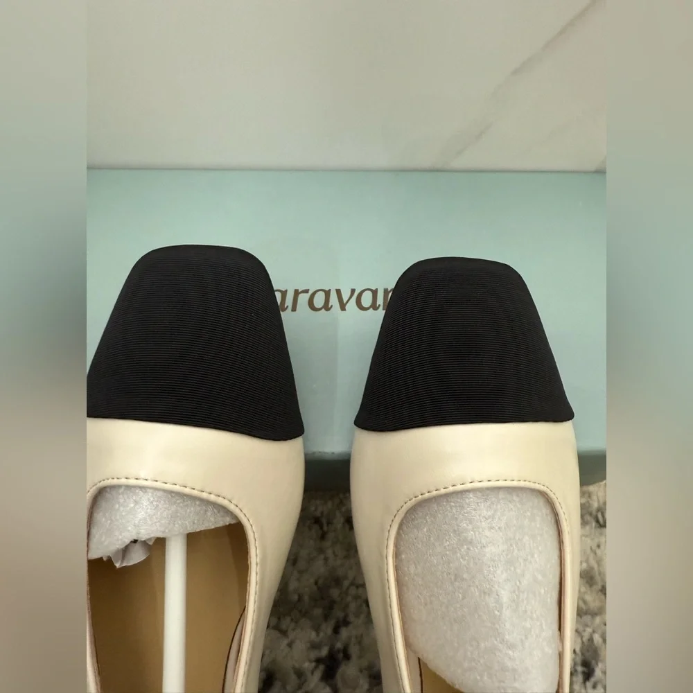NWT C. Paravano‎ White and Black Mary Jane Shoe - Size 38 European